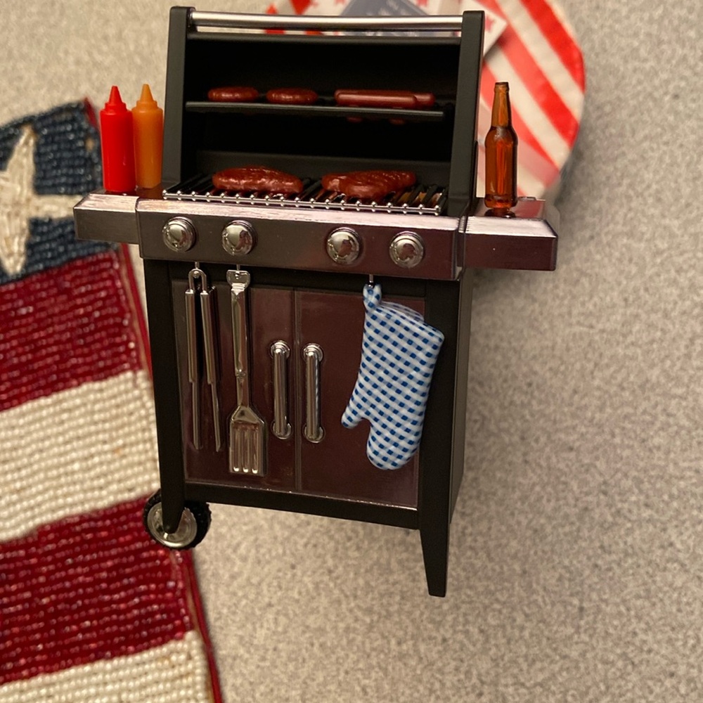 Light up barbecue wallflower